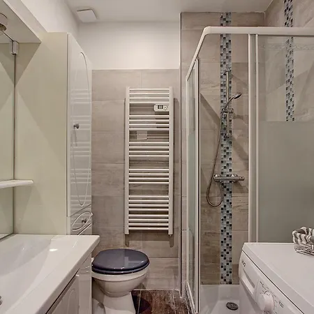 T2 Bord De Climatise Juan-les-Pins