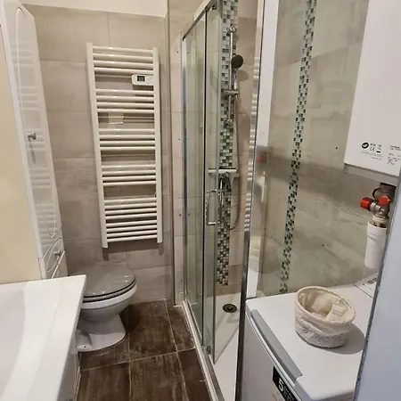 Апартаменты T2 Bord De Climatise *